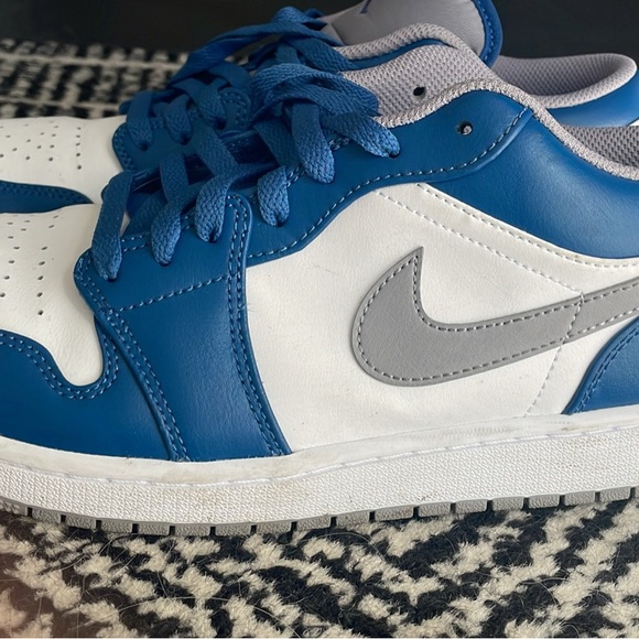 Nike Air Jordan Low 1. Men’s 10.5. - Picture 7 of 7